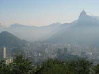 Voir l'image Bra04300-Rio_pain_sucre---LD--IMG_5616.JPG : Rio avec le Christ qui veille