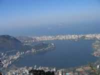 Voir l'image Bra04950-rio_le_corcovado-KM--IMG_0469.JPG : Lagoa Rodrigo de Freitas