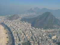 Voir l'image Bra05680-rio_le_corcovado-LD--IMG_5873.JPG : Copacabana avec au fond la lagune