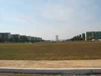 Voir l'image Bra11540-Brasilia---------LD--IMG_7012.JPG : Le parlement au centre et les ministères de chaque coté