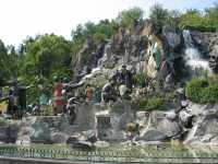 Voir l'image 01_01_00410.Mexico_Ville.IMG_1058.JPG : La vierge de Guadalupe