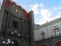 Voir l'image 03_01_00200.Puebla_Ville.IMG_1199.JPG : L'église Santo Domingo