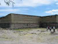 Voir l'image 04_03_00100.Oaxaca_Mitla.IMG_1471.JPG : Grupo de las Columnas