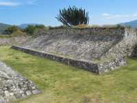 Voir l'image 04_04_00090.Oaxaca_Yagul.IMG_1551.JPG : L'éternel jeu de balle