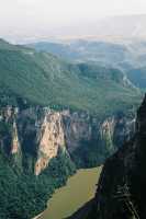 Voir l'image 06_01_00020.Tuxtla-Guetierrez_Canon-del-sumidero.F1080017.JPG : 