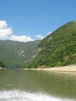 Voir l'image 06_01_00090.Tuxtla-Guetierrez_Canon-del-sumidero.IMG_1594.JPG : 