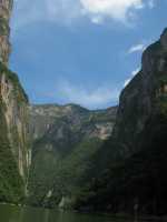 Voir l'image 06_01_00180.Tuxtla-Guetierrez_Canon-del-sumidero.IMG_1631.JPG : 