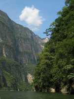 Voir l'image 06_01_00310.Tuxtla-Guetierrez_Canon-del-sumidero.IMG_1670.JPG : 