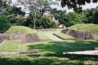 Voir l'image 08_02_00180.Palenque_Palenque.F1100021.JPG : Le jeu de balle