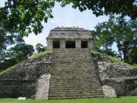Voir l'image 08_02_00230.Palenque_Palenque.IMG_2009.JPG : Le temple du comte
