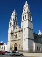 Voir l'image 09_01_00030.Campeche_Ville.IMG_2113.JPG : La cathédrale