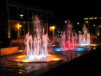 Voir l'image 09_01_00110.Campeche_Ville.IMG_2149.JPG : fontaines sur le Zocalo