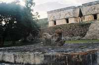 Voir l'image 10_01_00400.Uxmal_Uxmal.F1030016.JPG : 