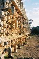 Voir l'image 10_04_00150.Uxmal_Kabah.F1040006.JPG : 