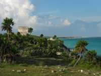 Voir l'image 12_02_00140.Cancun_Tulum.IMG_2791.JPG : La cote et le temple du Vent