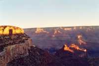 Voir l'image 2GC010okL1-100-04.jpg : Lever de soleil sur Grand Canyon